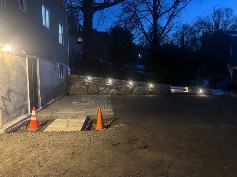 Building Photo - 9 Lawrence Ave