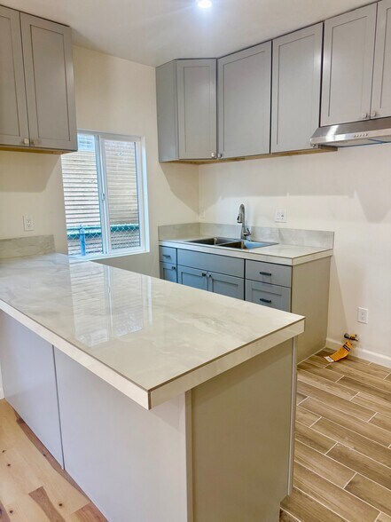 Building Photo - 236 W 47th St