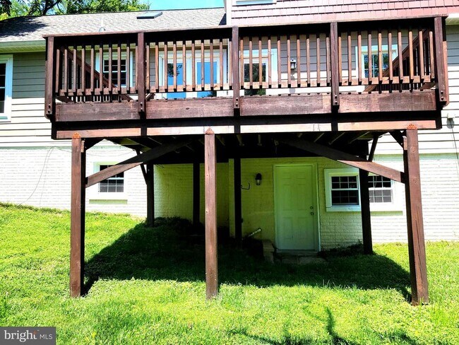 Building Photo - 1108 Swan Creek Rd