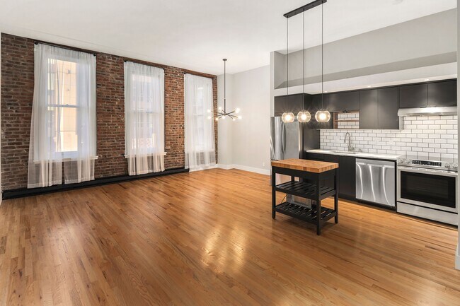 Building Photo - 75 South Main St