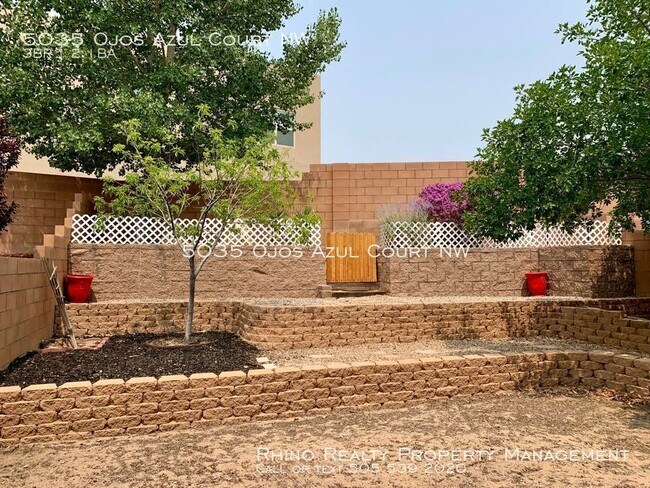 Building Photo - Exquisite 3 Bedroom, 2.5 Bath Home In The ...