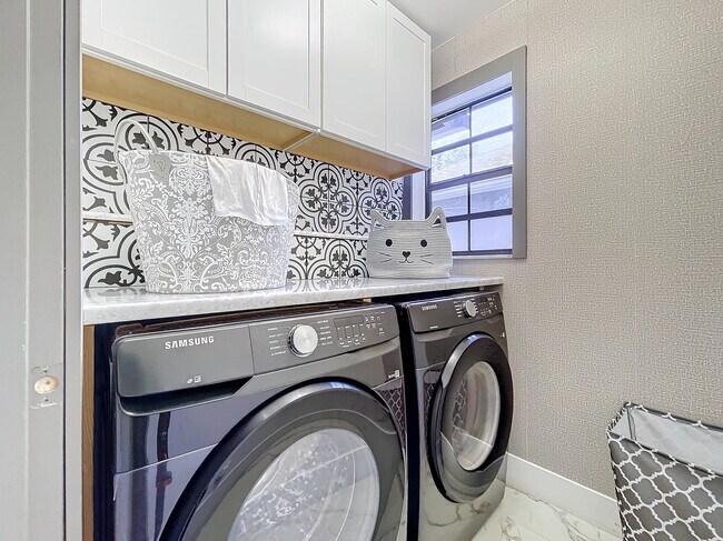 Building Photo - 4355 NW 52nd St