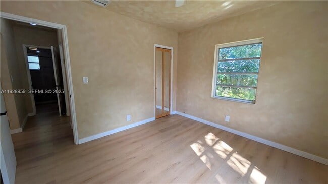 Building Photo - 1431 NW 26th St