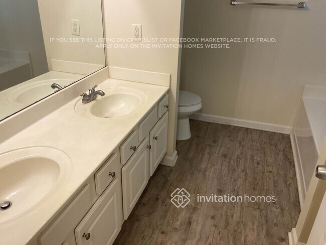 Building Photo - 4375 Red Rock Point