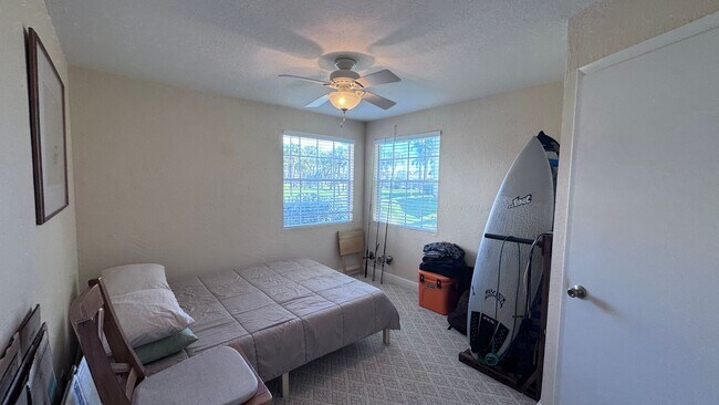 Building Photo - Coastal Living at Its Finest – Stylish 2BR...