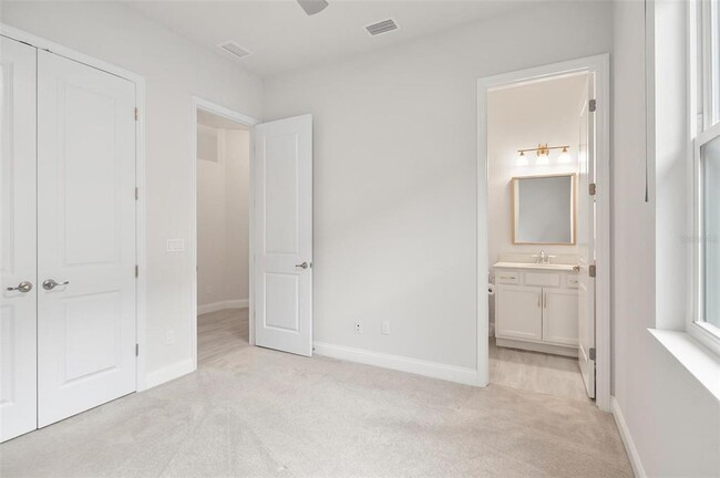 Building Photo - 128 Del Palma Dr