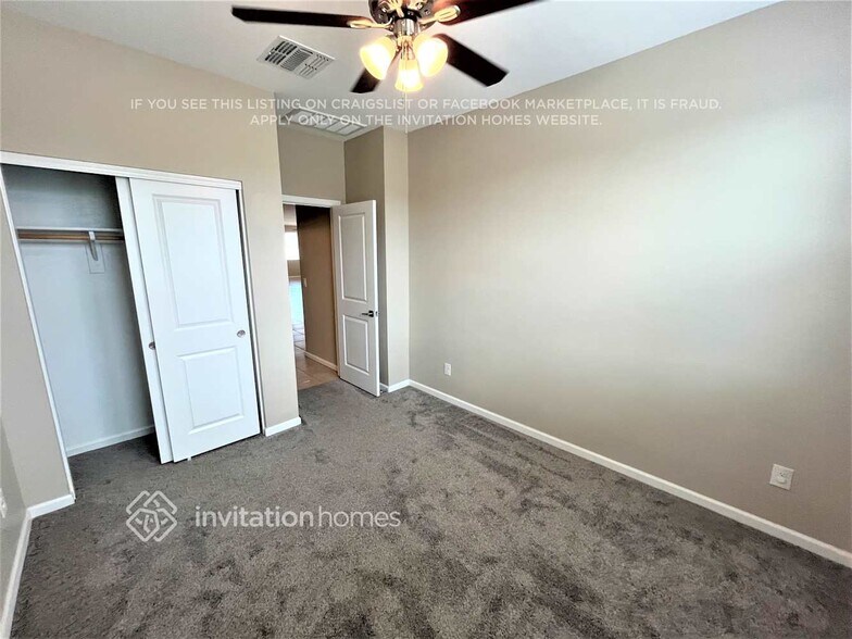 Building Photo - 17816 W Daley Ln