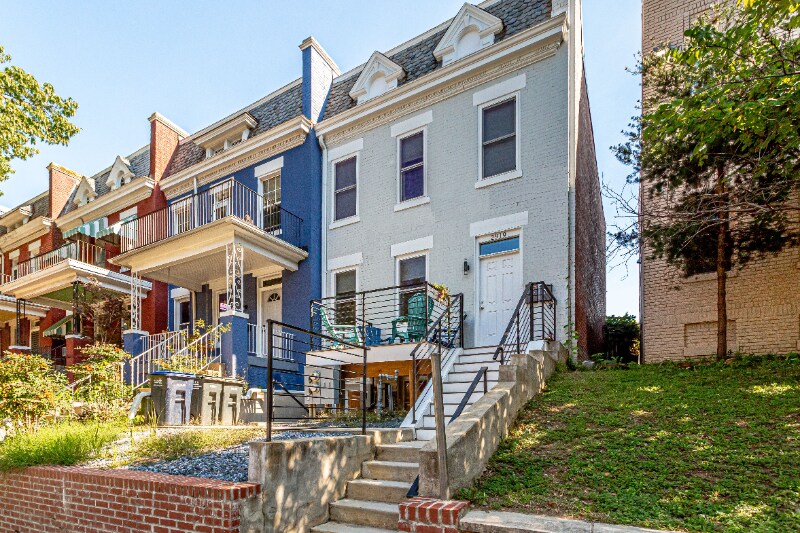 Building Photo - 2919 11th St NW