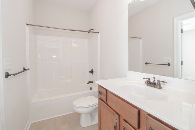 Building Photo - 115 Annalise Dr