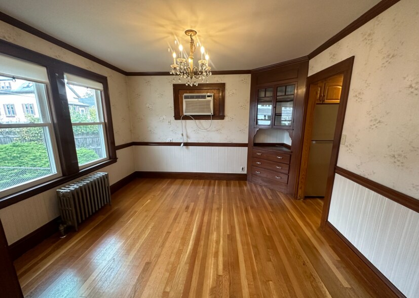 Building Photo - 235 Ashcroft Rd