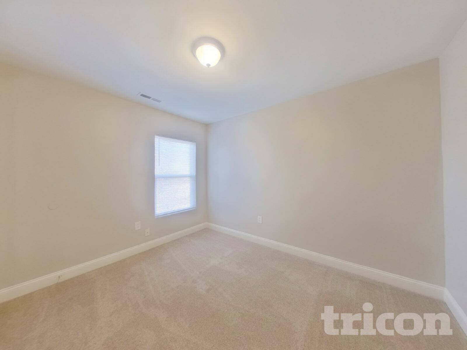 Building Photo - 4736 Abercromby St