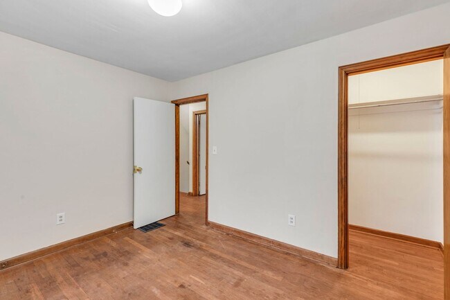 Building Photo - 47-53 S Burgess Ave