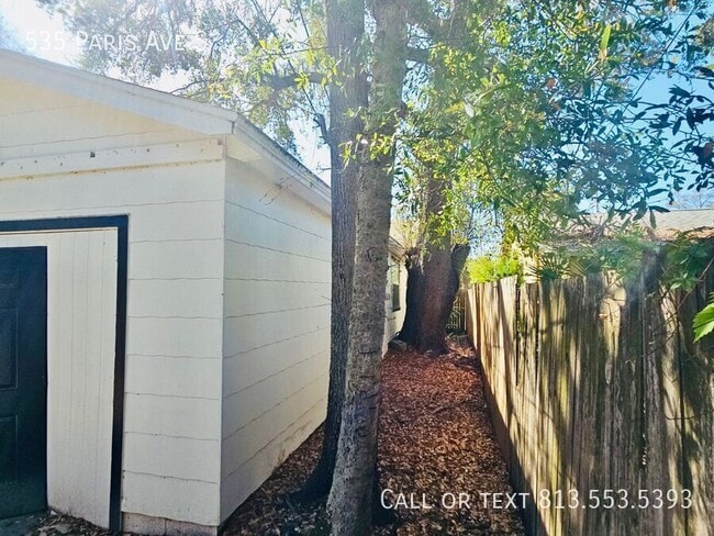 Building Photo - 535 Paris Ave S