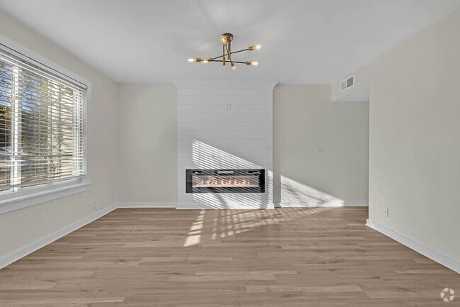 Living room - 4958 Edmondson Pike