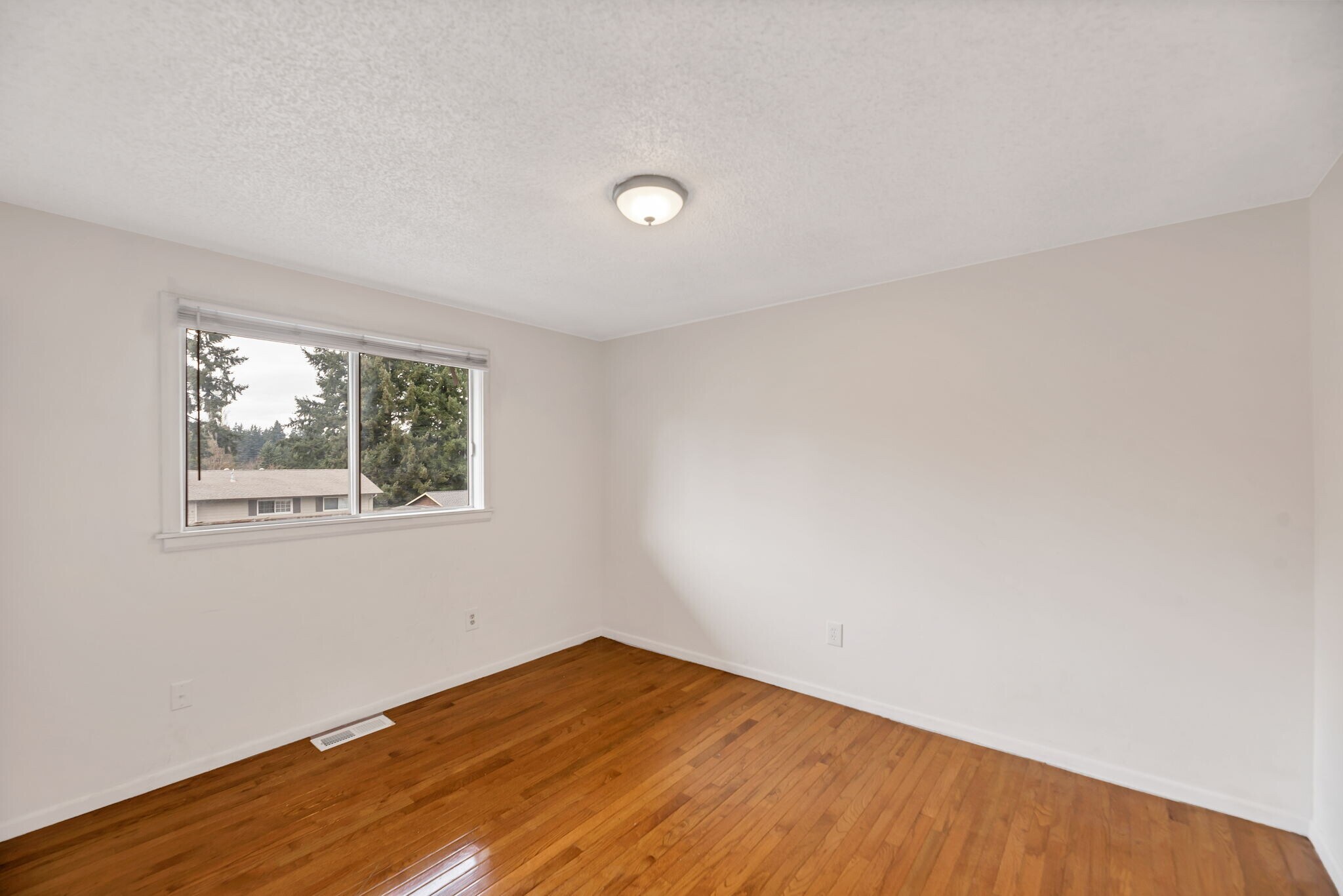 Building Photo - 26250 39th Pl S