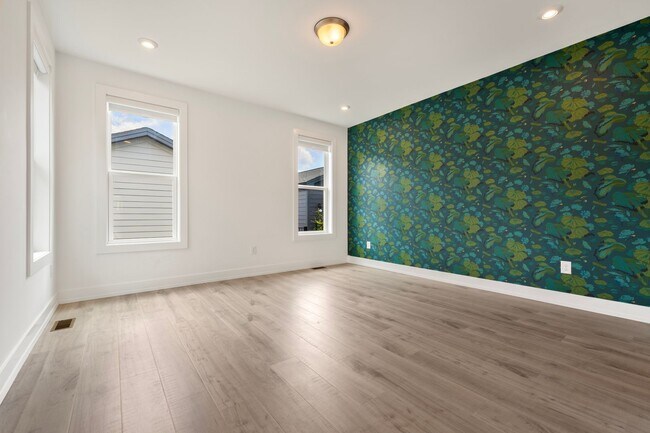 Building Photo - Modern 4 Bedroom and Fenced Yard in Chatham Park Pittsboro!