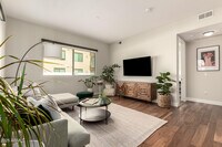 Building Photo - 7300 E Earll Dr