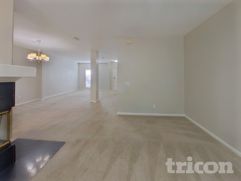 Building Photo - 3840 Tallcott Dr