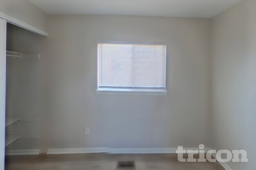 Building Photo - 2674 Deliverance Dr