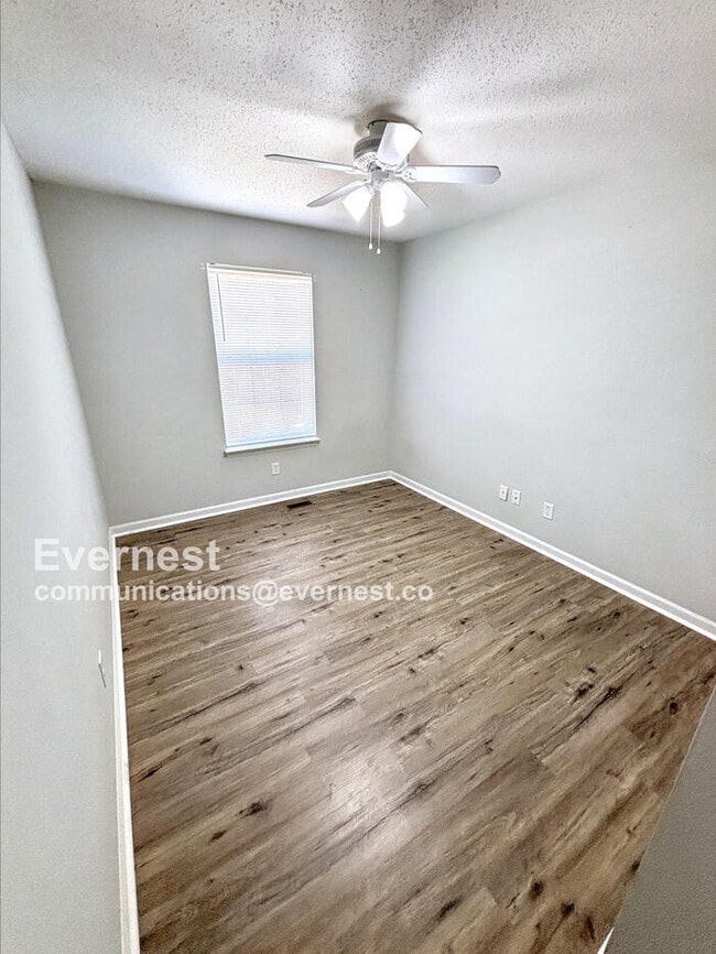 Building Photo - 7831 Clevedon St