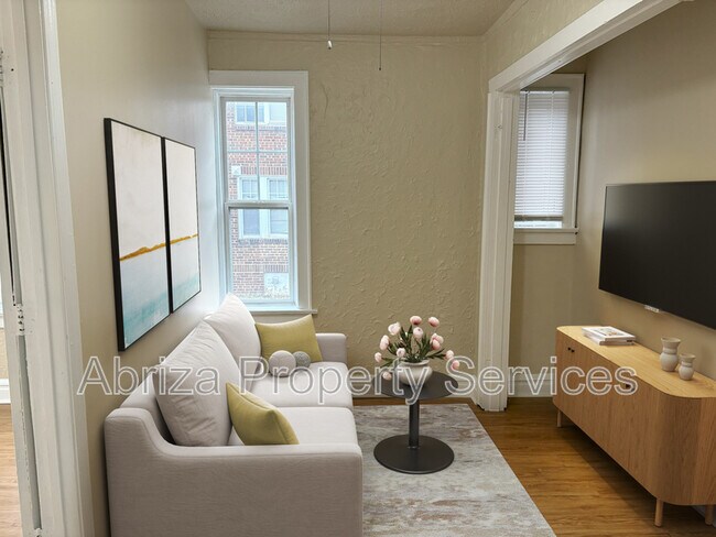 Building Photo - 4215 Neosho St