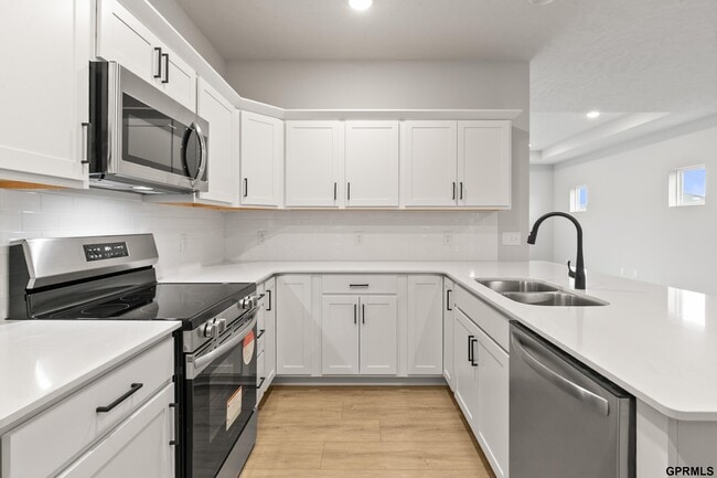 Building Photo - 12811 S 45th Ter