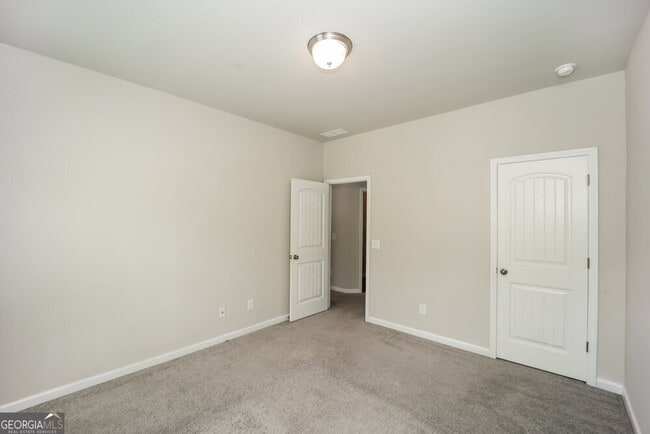 Building Photo - 167 Preserve Dr