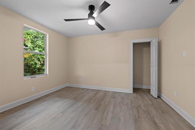 Building Photo - 2825 N Taliaferro Ave