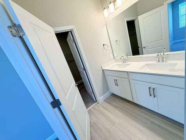 Building Photo - 16508 Silver Brook Wy