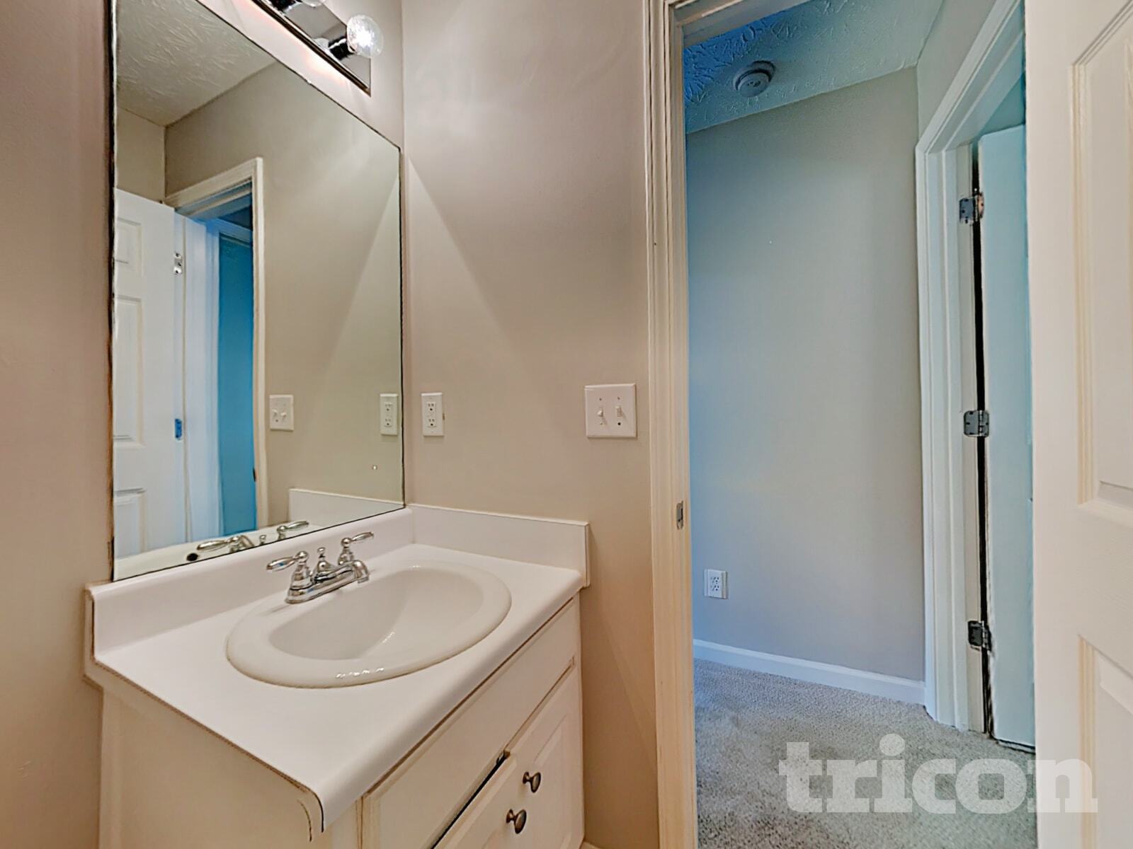 Building Photo - 460 Vinemont Ridge