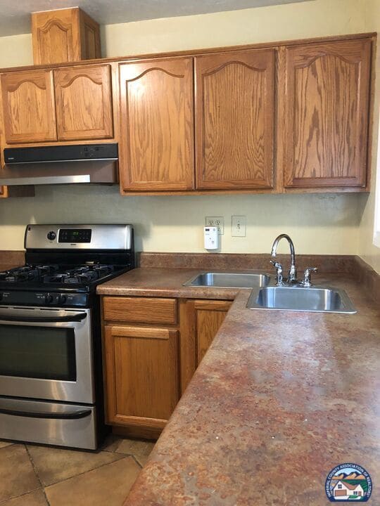 Building Photo - 310 A St