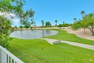 Building Photo - Beautiful 3 bedroom, 2 bath in great Mesa ...