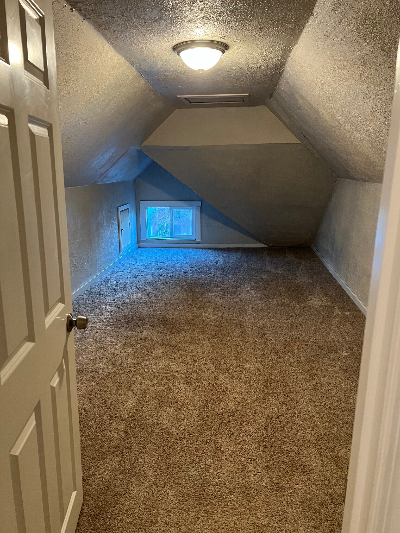 Bonus Room in Finished Attic - 1812 S L St