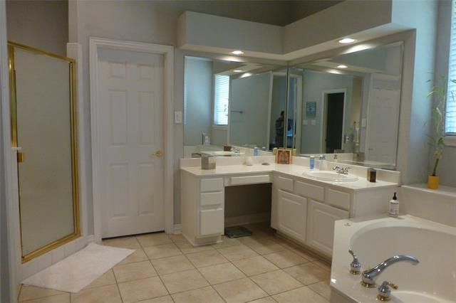 Building Photo - 2508 Sir Percival Ln