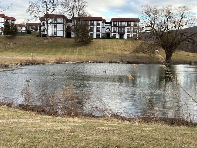 Building Photo - 1 Loudon Dr