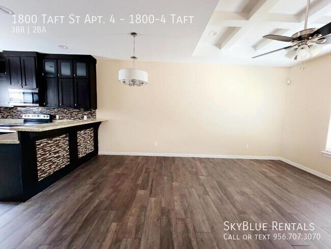 Building Photo - 1800 Taft St