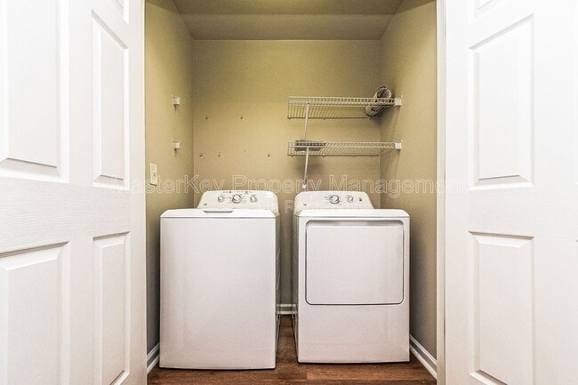 Building Photo - 123 Baberton Dr