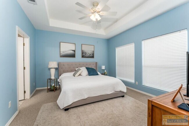 Building Photo - 29 Torrey Pines Dr