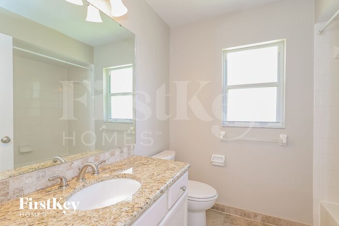 Building Photo - 2251 Mallory Cir