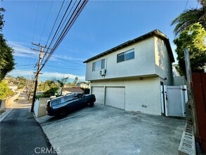 Building Photo - 821 Avenue A