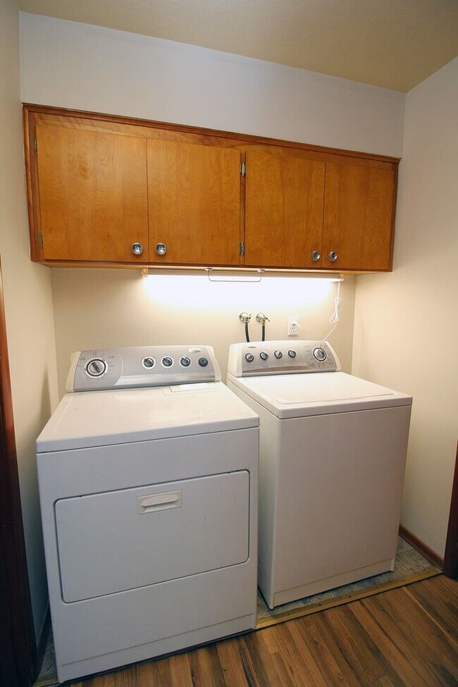 Building Photo - 1630-1632-1632 NE 81st Ave