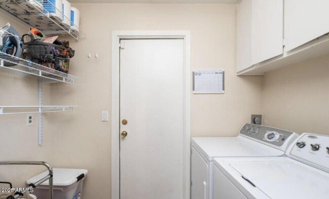 Building Photo - 225 E Minton Dr