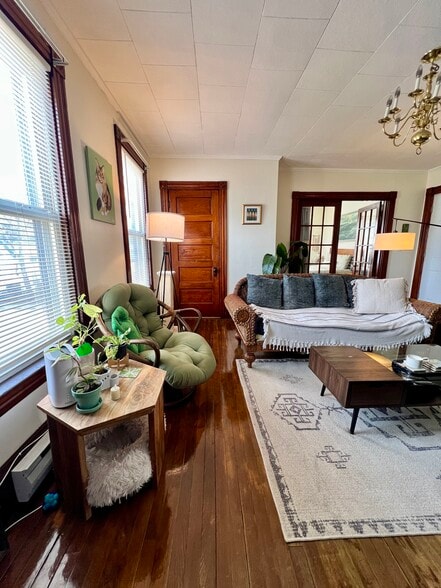 Livingroom - 94 Graham St