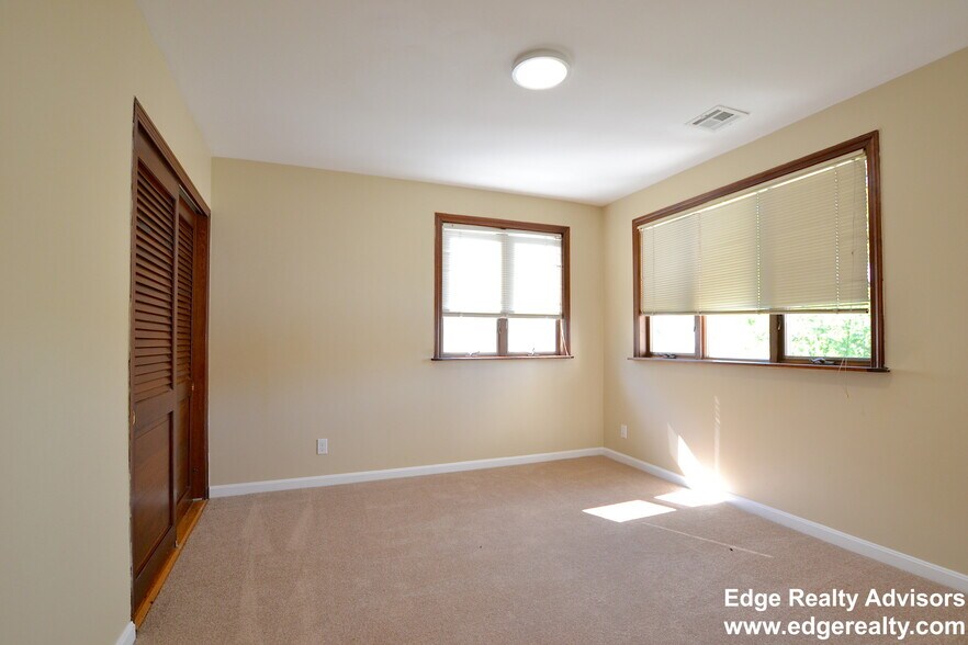Building Photo - 48 Trapelo St