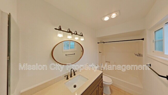 Building Photo - 432 Via Rosa