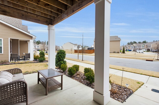 Building Photo - 1011 Spivey Cir