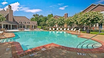 Interior Photo - Hamptons at Woodland Pointe