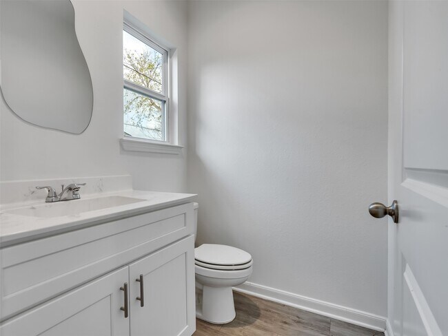 Building Photo - 3536 Rebecca St