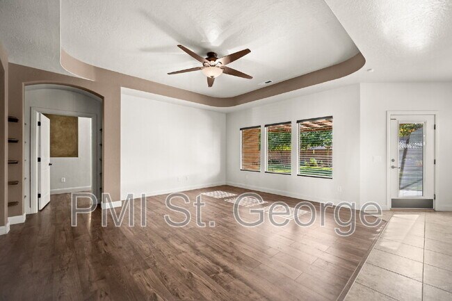 Building Photo - 3782 Brade Lane