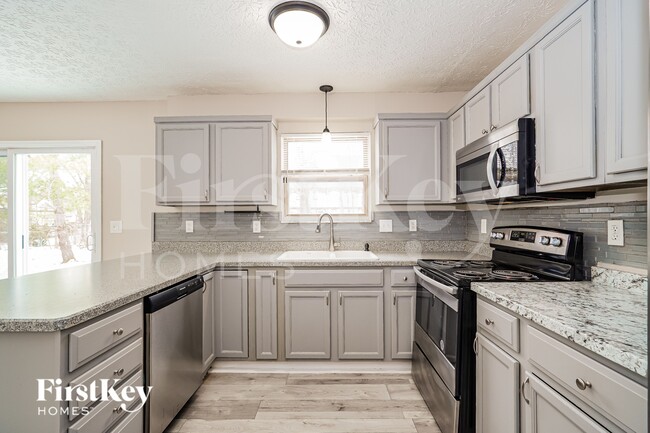 Building Photo - 339 Shyanne Dr